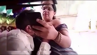 成熟的kannada家庭主妇沉迷于与裁缝的热辣邂逅 - 乳头被抚弄