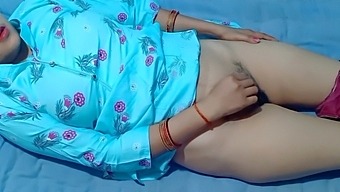 Adegan Sakit Dengan Bhabhi Seksi Dalam Video India Buatan Sendiri