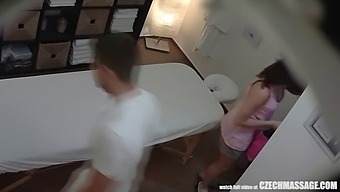Amateur Couple'S Steamy Encounter In Massage Chair