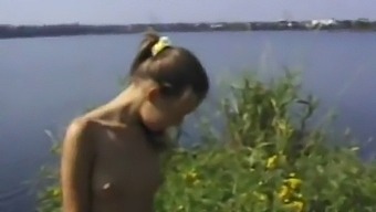 Deutsche Teen Amateurin Genießt Outdoor Blowjob Und Geschlechtsverkehr Mit Facial Finale
