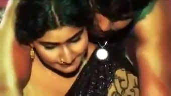Hot Indian Tamil Aunty'S Steamy Video