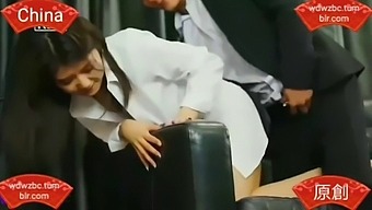 Asian Model'S Wild Fingering And Ballbusting In China