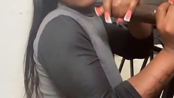 Keisha Minajs Stora Kuksugande Färdigheter Är Så Bra Att Det Är Som Att Vara I En Porrfilm.